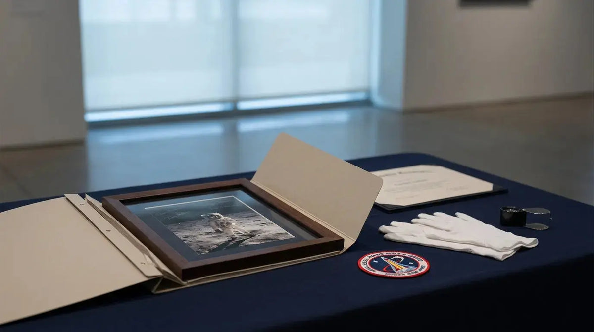 Apollo 17 Memorabilia Guide — Gene Cernan, Harrison Schmitt, Ron Evans - Gauntlet Gallery
