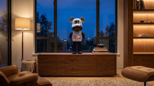 E.T. BE@RBRICK: An Evening Display With Restraint