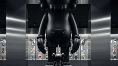 KAWS 4-Foot Companion vs. Standard Scale: The Large-Format Premium Explained