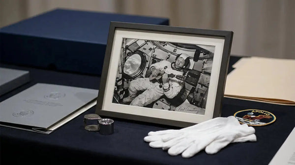 Neil Armstrong Playing Music in Space (one) Signed by Neil Armstrong: Collector Guide, Rarity & Value