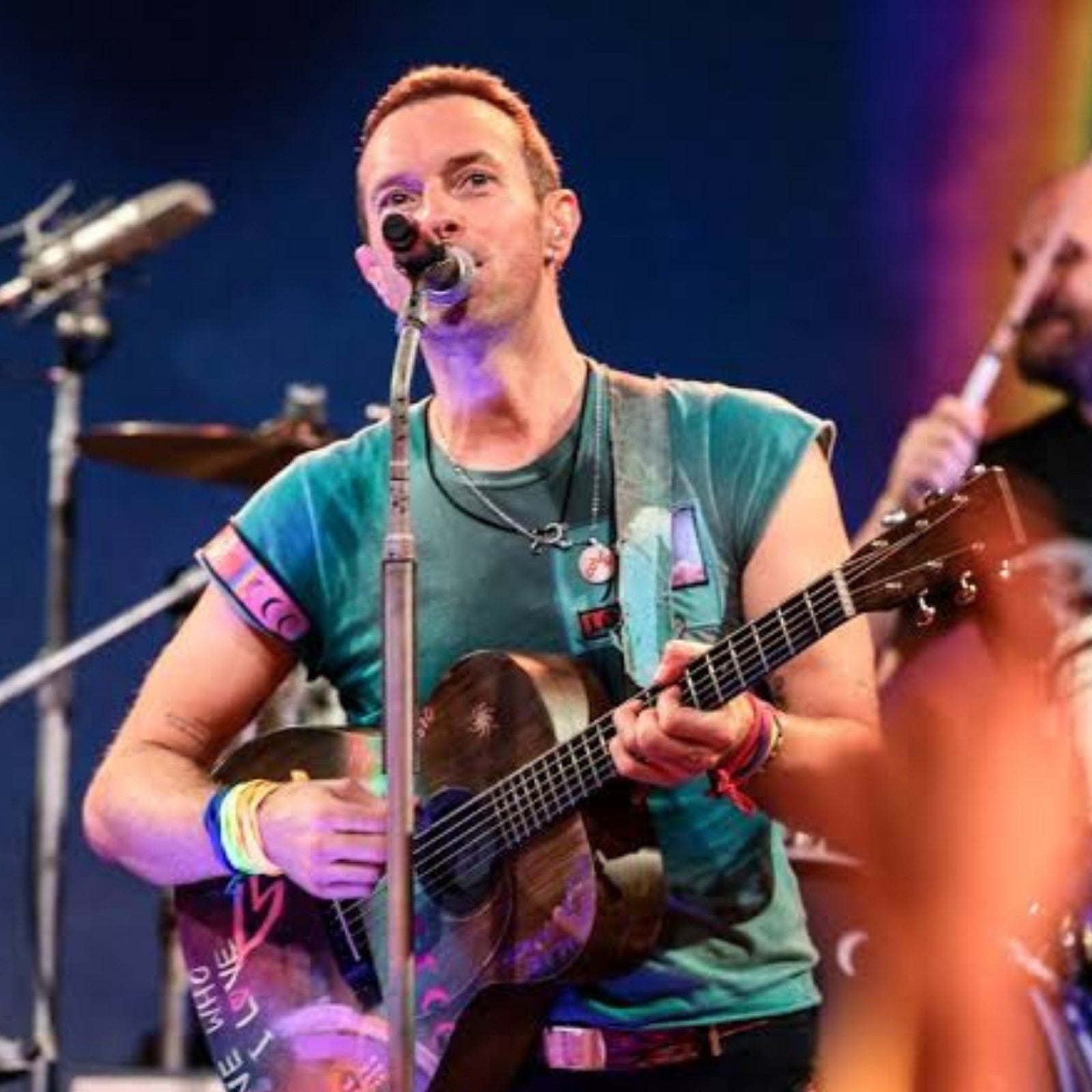 Coldplay Signed Acoustic Guitar Chris Martin Band JSA COA AQS2830