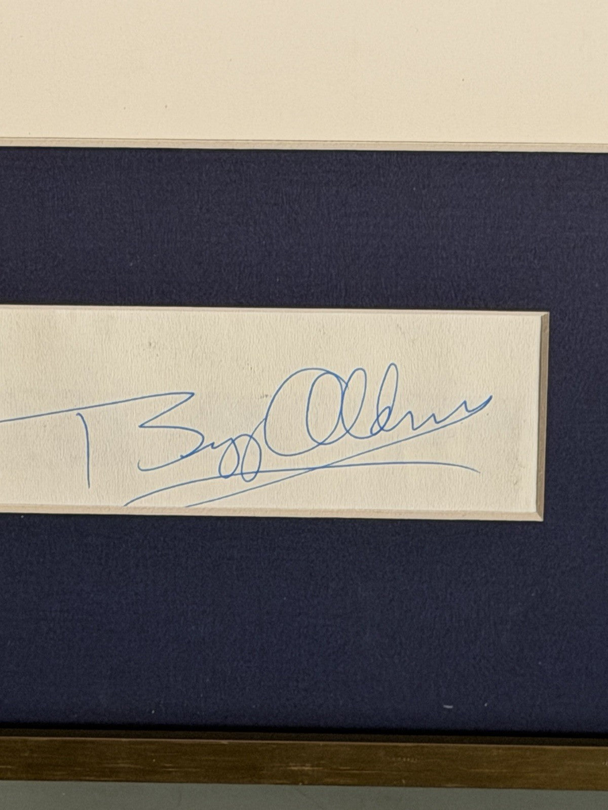 BUZZ ALDRIN APOLLO 11 MOONWALKER FRAMED AUTOGRAPH - ZARELLI SPACE COA