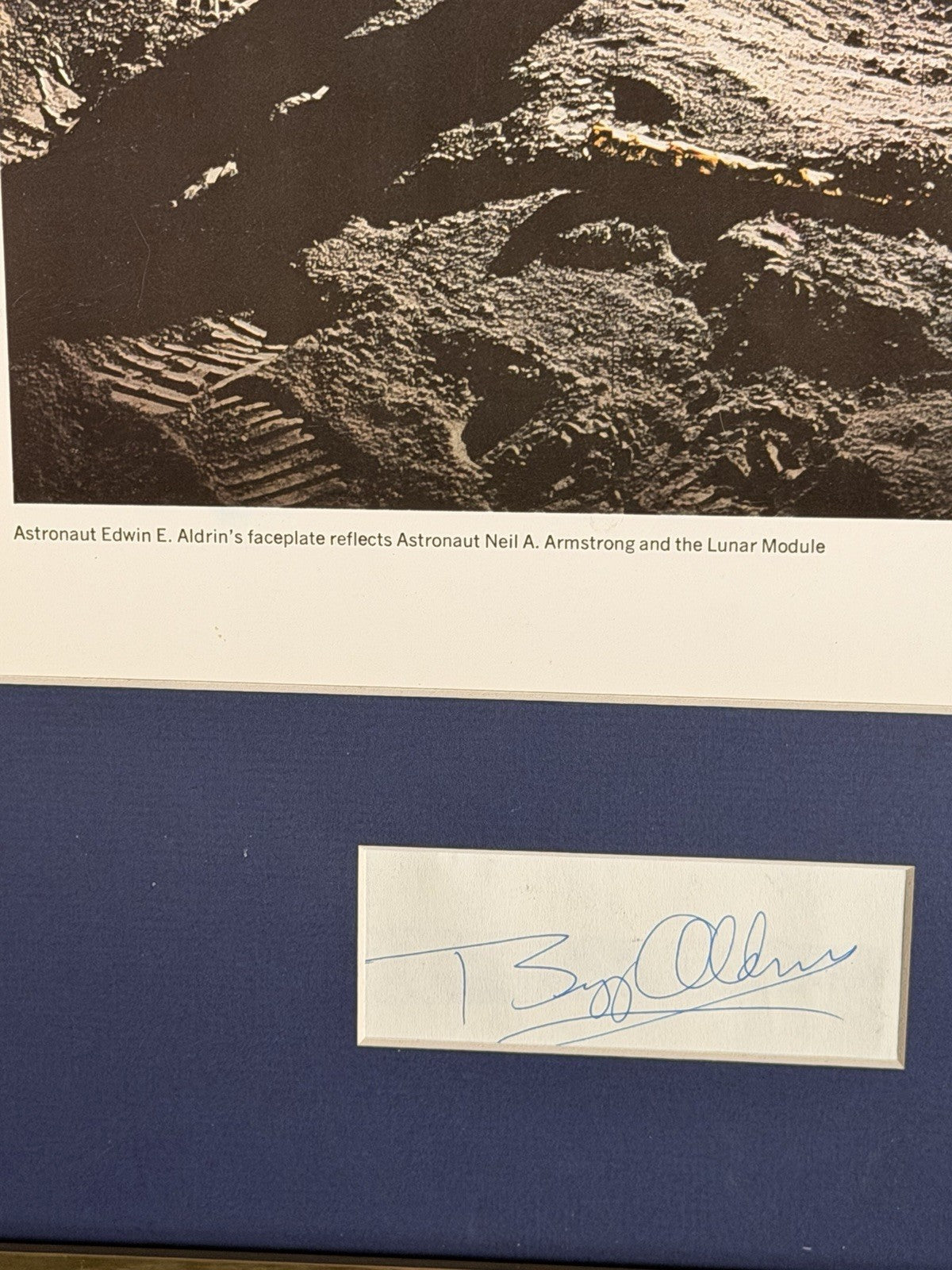 BUZZ ALDRIN APOLLO 11 MOONWALKER FRAMED AUTOGRAPH - ZARELLI SPACE COA