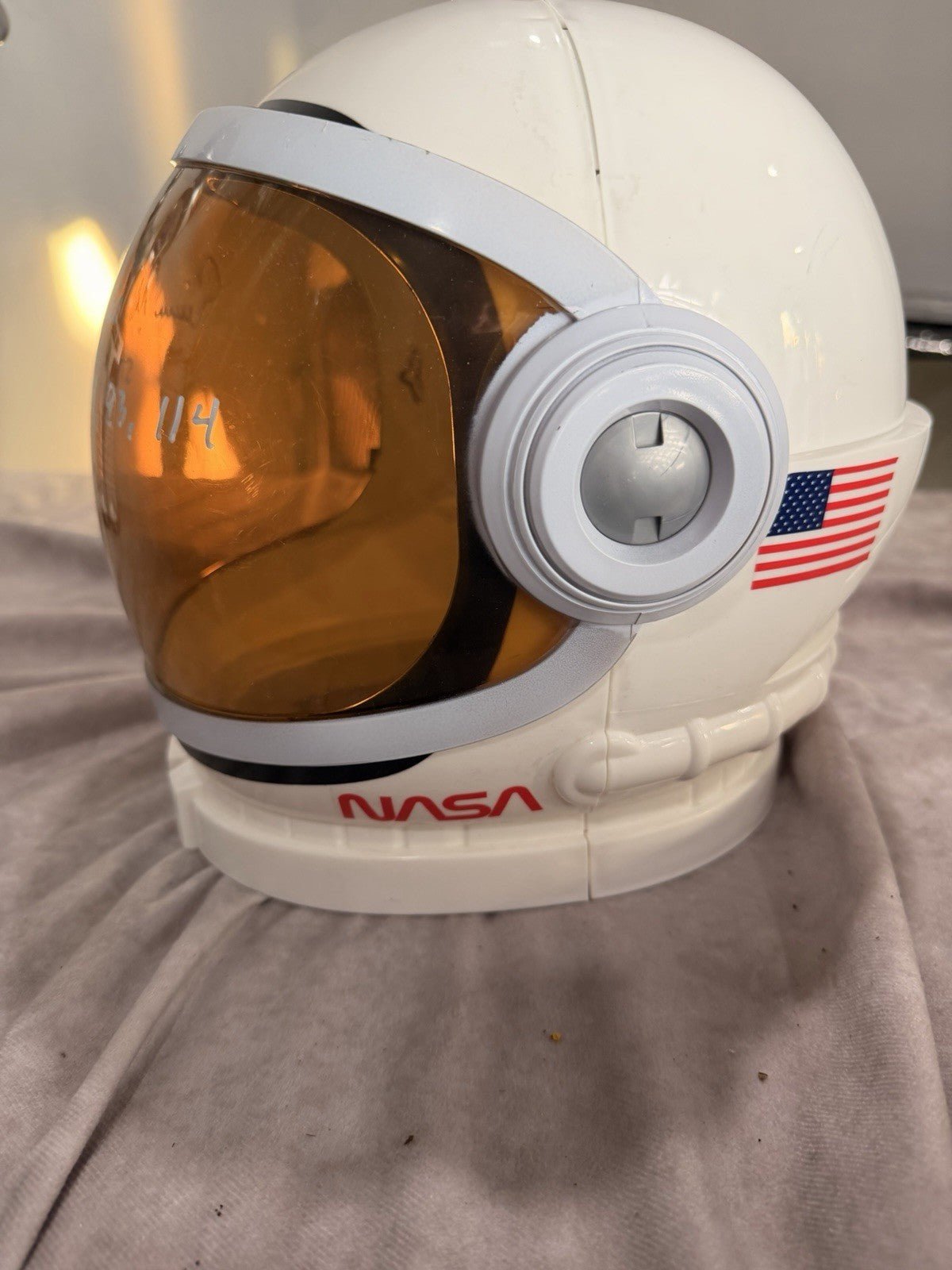 Eileen Collins — NASA MASK HELMET AUTOGRAPH NASA ASTRONAUT - Gauntlet Gallery
