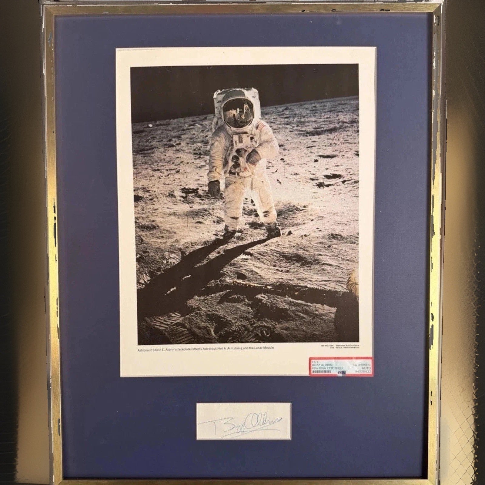 BUZZ ALDRIN APOLLO 11 MOONWALKER FRAMED AUTOGRAPH - ZARELLI SPACE COA