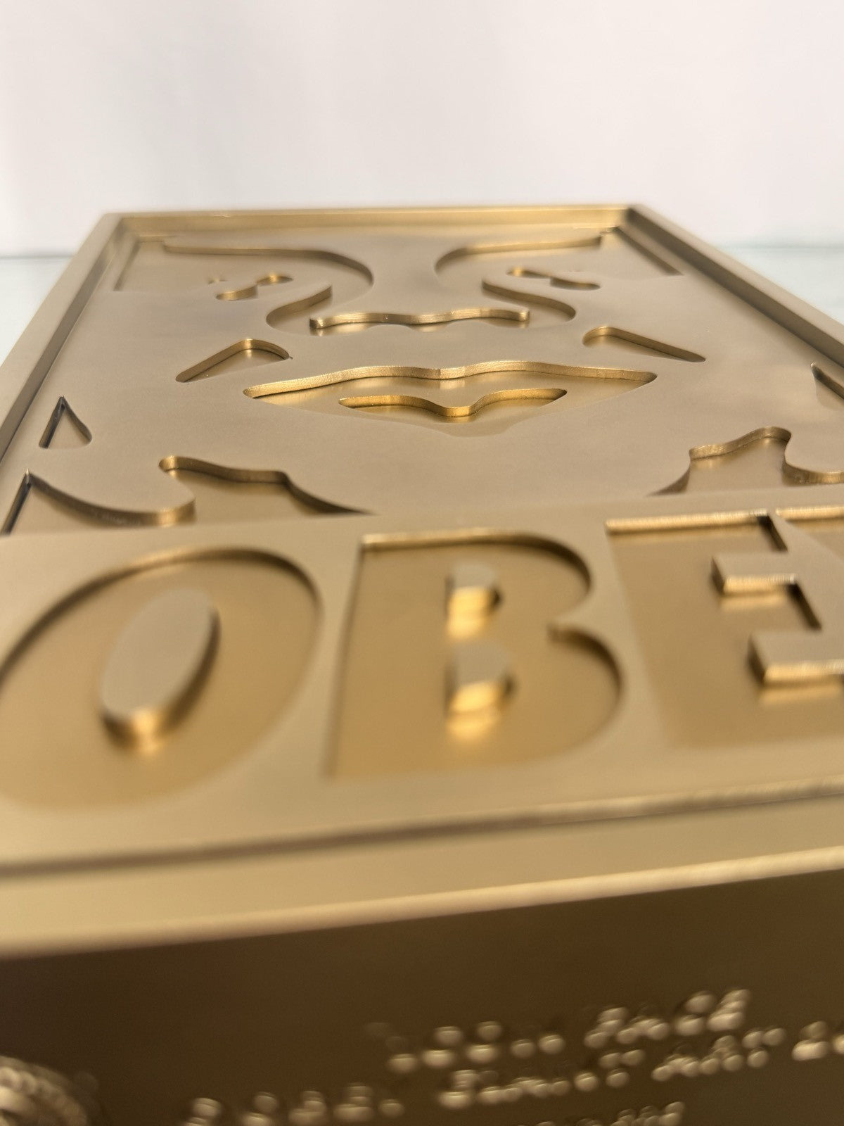 Shepard Fairey OBEY Giant Icon Face 3D Gold Relief Plaque Sculpture New in Box