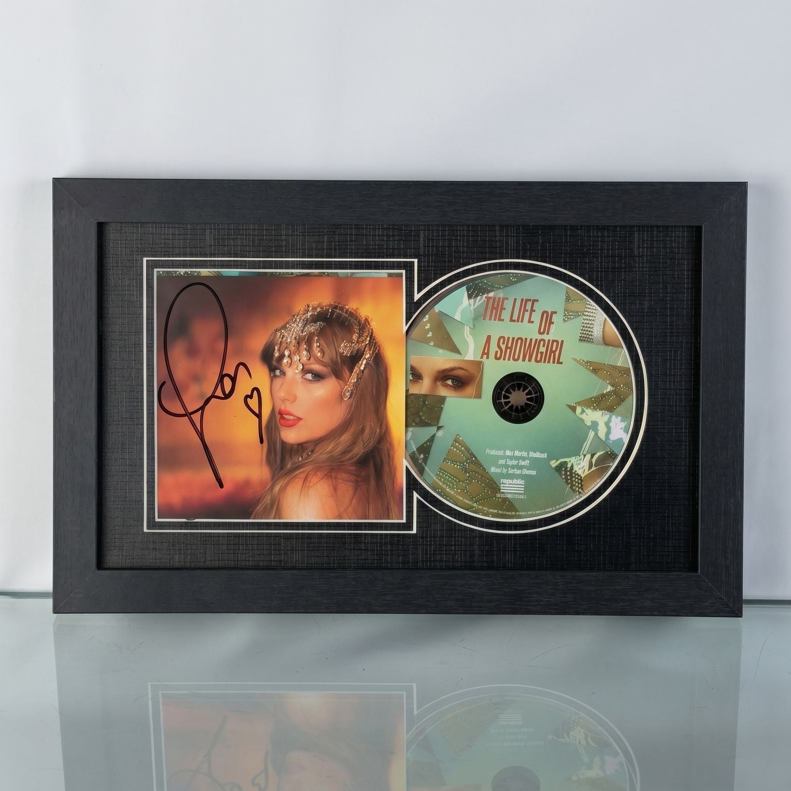 Taylor Swift Signed CD 'The Life of a Showgirl' Framed Display with CD - Gauntlet Gallery