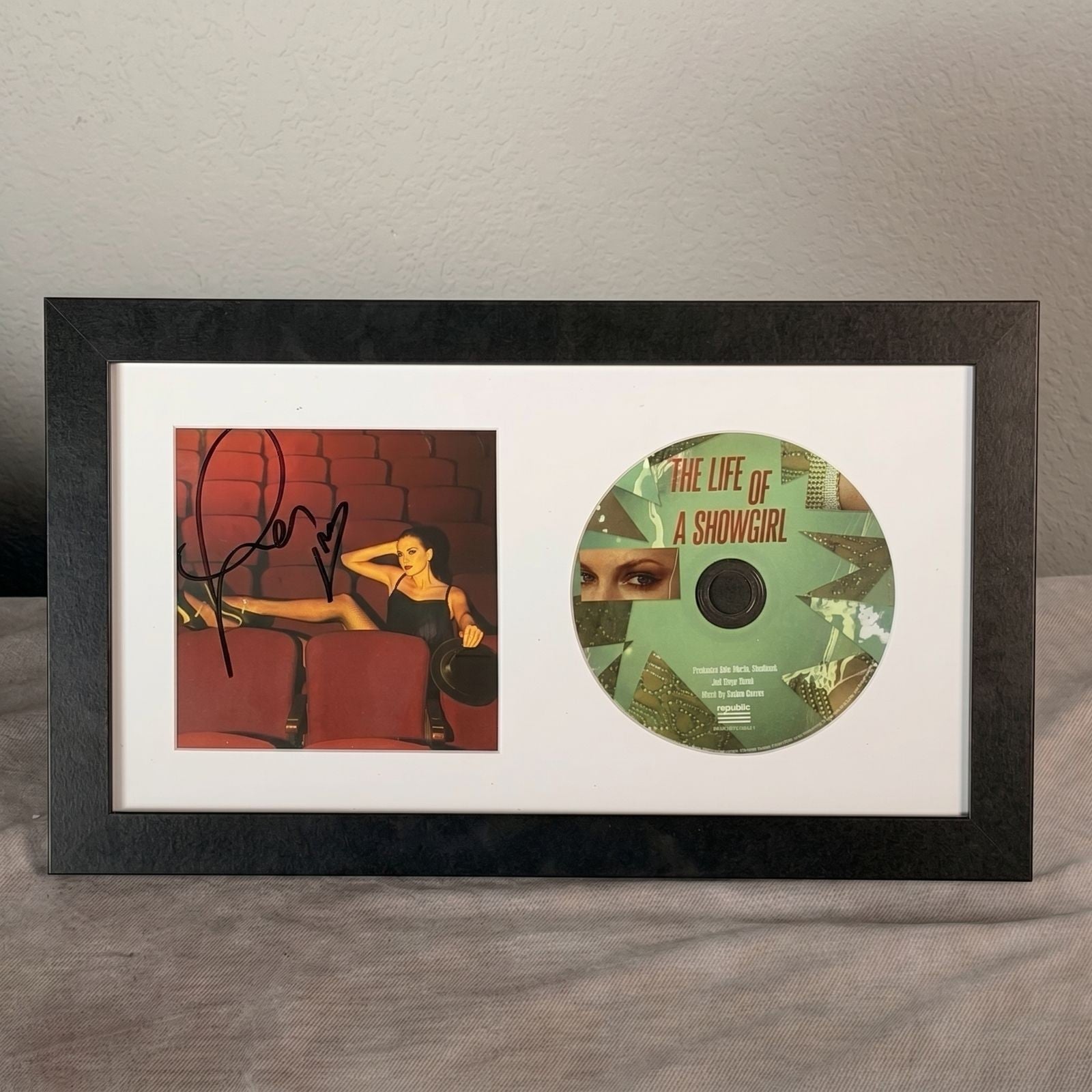 Taylor Swift Signed CD 'The Life of a Showgirl' Framed Display with Photo - Gauntlet Gallery
