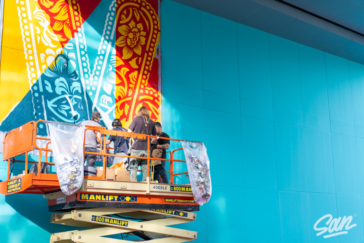 Shepard Fairey mural